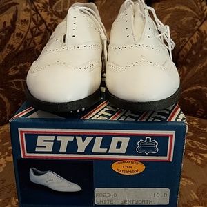 Golf shoes